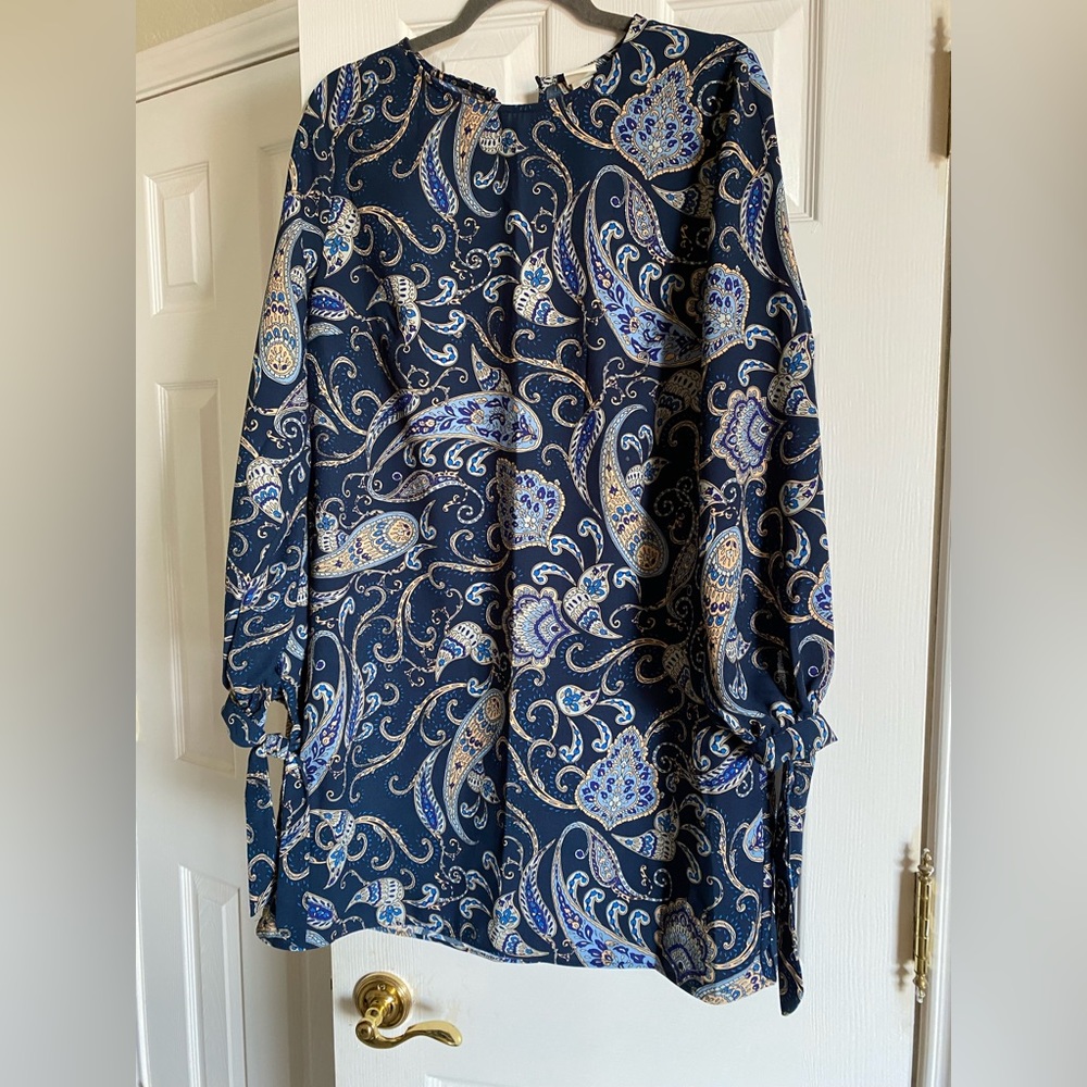 H&M Dress Long sleeve size 14 above the knee length